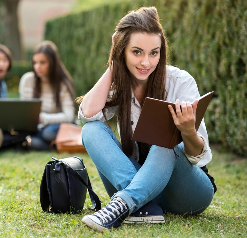 Escuela y Universidad