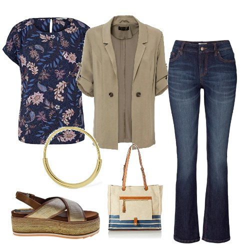 Outfit donna - In ufficio col blazer. Stile Trendy per Ufficio. Abbinamento con jeans bootcut, blazer, sandali, bluse, shopping bag, orecchini.