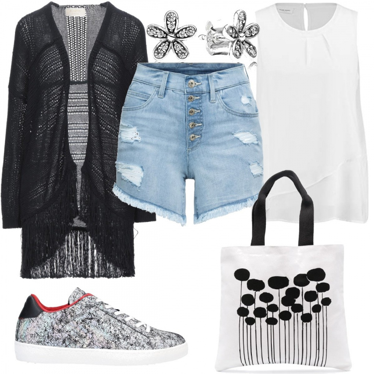 Outfit donna - Nel parco con frange. Stile Basic per Tutti i giorni. Abbinamento con shorts, cardigans, sneakers, borse tote, camicie, orecchini.
