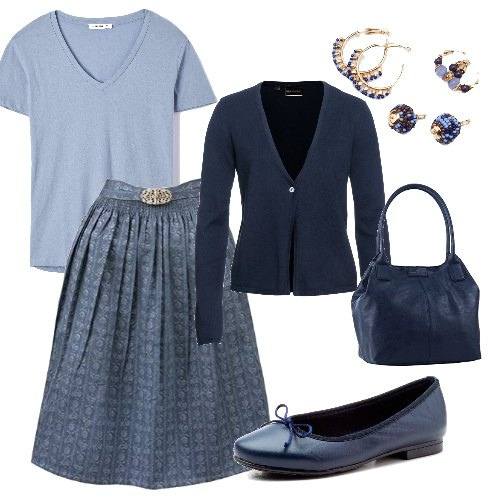Outfit donna - Preppy in blu. Stile Trendy per Scuola/Università. Abbinamento con cardigans, t-shirt, ballerine, orecchini, vestiti, shopping bag.
