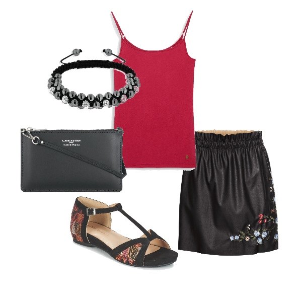 Outfit donna - La scarpa bassa. Stile Urban per Tutti i giorni. Abbinamento con sandali, clutch con logo nero, gonna con ricamo in pelle sintetica nero, vestaglia rosso, bracciale.