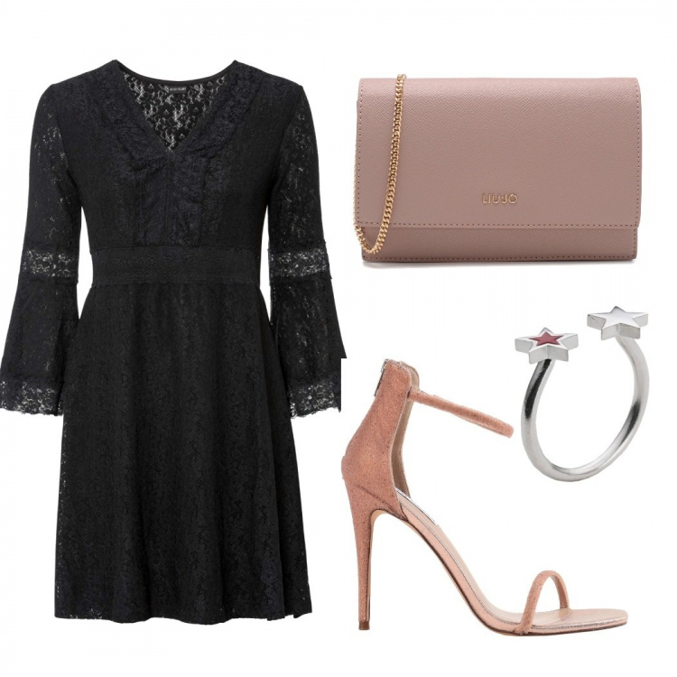 Outfit donna - Al mare. Stile Trendy per Mare. Abbinamento con pochette, sandali gioiello, anelli, vestiti.