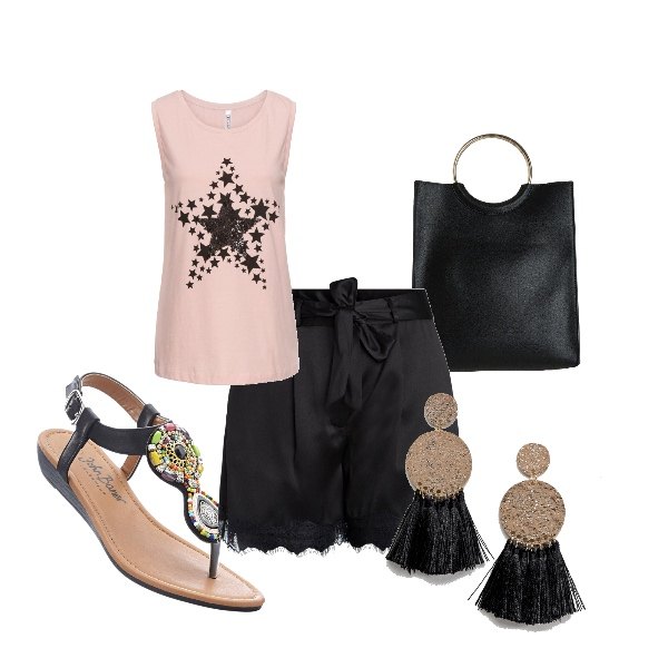 Outfit donna - Pranzo in riva al mare. Stile Basic per Mare. Abbinamento con top con scollo, sandali, shopping bag nero, shorts con pizzo effetto satinato vita alta nero, orecchini nero e oro.