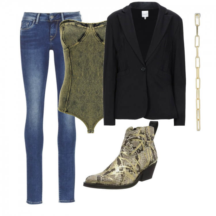 Outfit donna - Lo stivaletto pitonato. Stile Trendy per Serata fuori. Abbinamento con jeans skinny, body, blazer, stivaletti texani, orecchini.