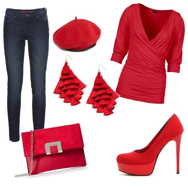 Outfit donna - Accessori rossi. Stile Trendy per Tutti i giorni. Abbinamento con jeans skinny, maglia, orecchini con nappine rosso, décolleté, borsa a spalla rosso, cappello in pelle sintetica.