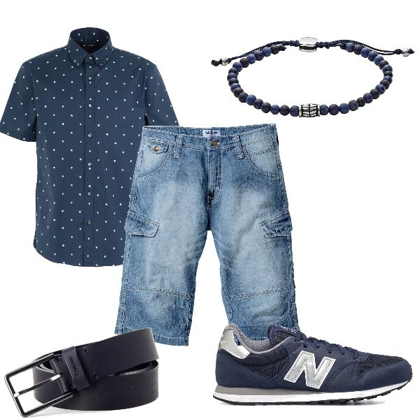Outfit uomo - Serata sul lungo mare. Stile Casual per Tutti i giorni. Abbinamento con bermuda, camicie a manica corta, braccialetti, cinture, sneakers.