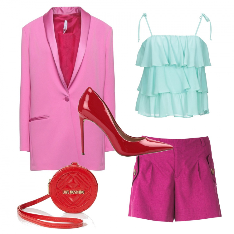 Outfit donna - Ultima serata estiva. Stile Sexy per Serata fuori. Abbinamento con top, décolleté, blazer, shorts, pochette.