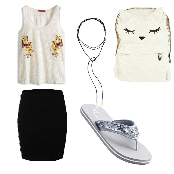 Outfit donna - Al Mare. Stile Basic per Tutti i giorni. Abbinamento con infradito, collana effetto scamosciato in pelle sintetica oro e nero, zaino con stampa bianco, top bianco, gonna vita alta nero.