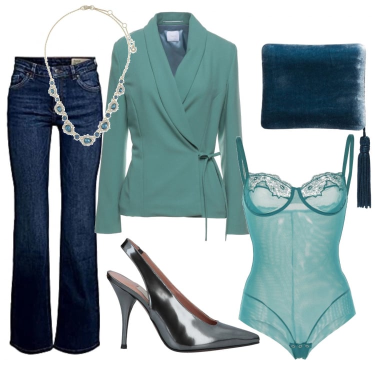Outfit donna - Sexy in blu. Stile Chic per Serata fuori. Abbinamento con body, blazer, décolleté, collane, clutch, jeans bootcut.