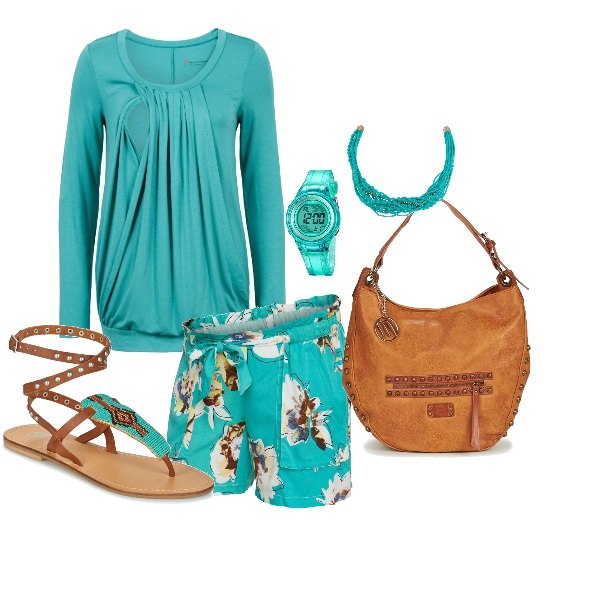 Outfit donna - Mare al tramonto. Stile Basic per Mare. look ideale per Premaman. Abbinamento con maglia premaman verde, sandali marrone, borsa marrone, shorts premaman con stampa e tasche verde, collana con perline turchese, orologio turchese.