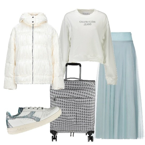 Outfit donna - In partenza per la montagna. Stile Casual chic per Tutti i giorni. Abbinamento con gonne lunghe, piumini, valigie, sneakers, felpe.