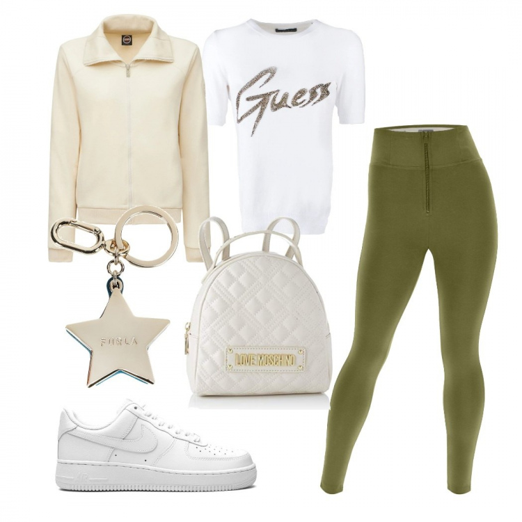 Outfit donna - Una passeggiata sulla ciclabile. Stile Casual per Tutti i giorni. Abbinamento con portachiavi, pantaloni skinny, t-shirt, sneakers, felpe, zaini.