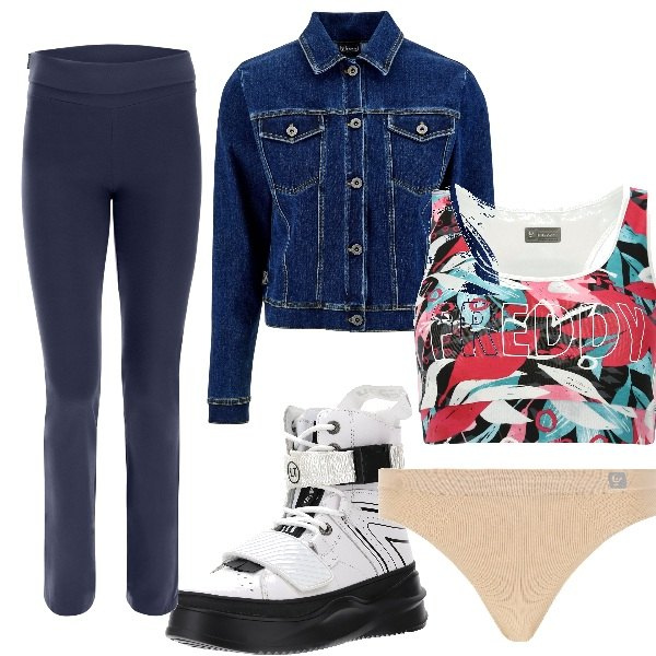 Outfit donna - Special Shop:Freddy. Stile Sporty chic per Sport. Abbinamento con perizomi, leggings, reggiseni, giacche, stivaletti.