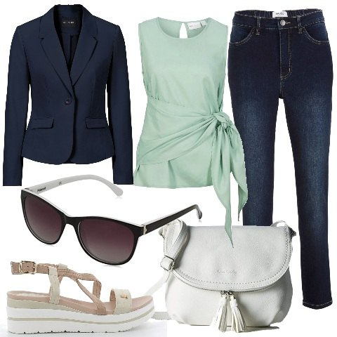 Outfit donna - A pranzo con un amico amico. Stile Casual chic per Tutti i giorni. Abbinamento con blazer, top, jeans, zeppe, borse a tracolla, occhiali da sole.