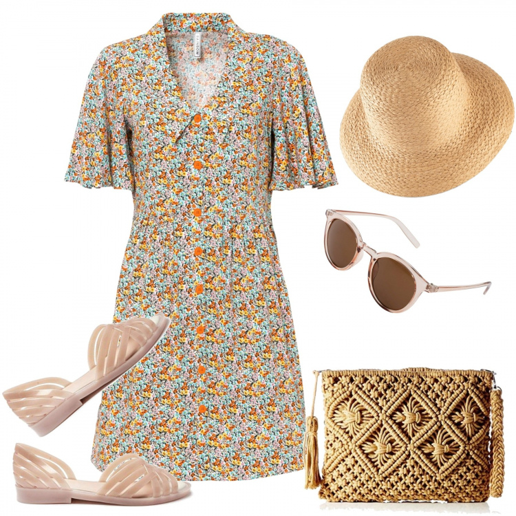 Outfit donna - Fresca estate El mare. Stile Casual per Mare. Abbinamento con felpe, vestiti, occhiali da sole, sandali, pochette.