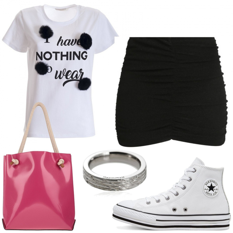 Outfit donna - Serata tra amiche. Stile Trendy per Serata fuori. Abbinamento con borse a spalla, minigonne, sneakers alte, t-shirt, anelli.