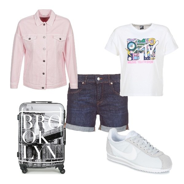 Outfit donna - In viaggio per Brooklyn. Abbinamento con sneakers, valigia grigio, shorts blu, t-shirt a maniche corte bianco.
