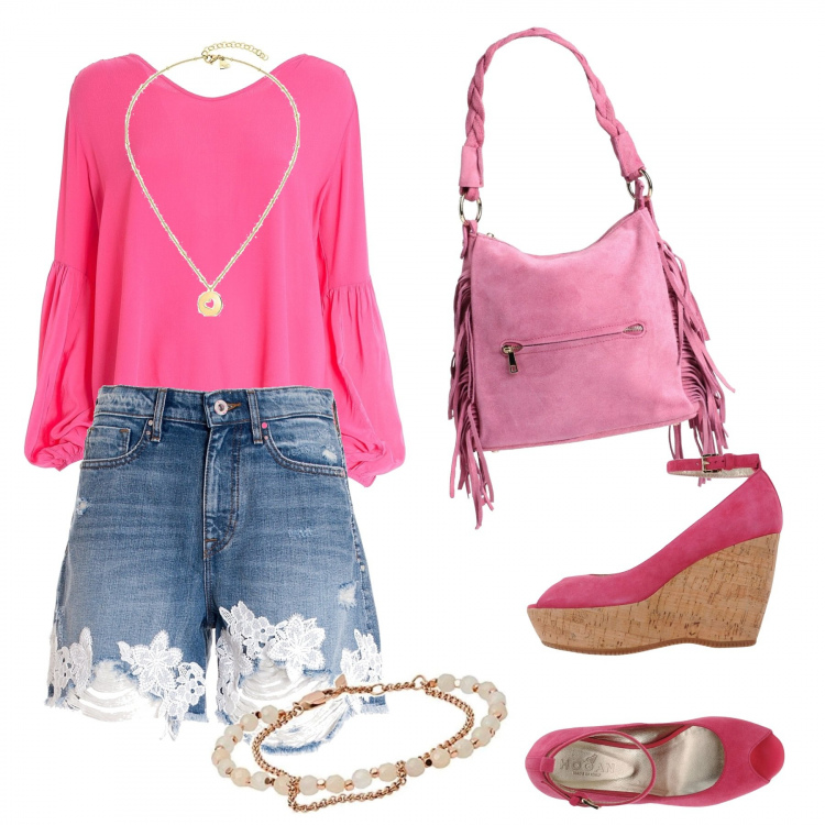 Outfit donna - Tempo libero trendy. Stile Casual chic per Tutti i giorni. look ideale per Petite. Abbinamento con décolleté, borse a spalla, pantaloni corti, bluse, ciondoli, braccialetti.