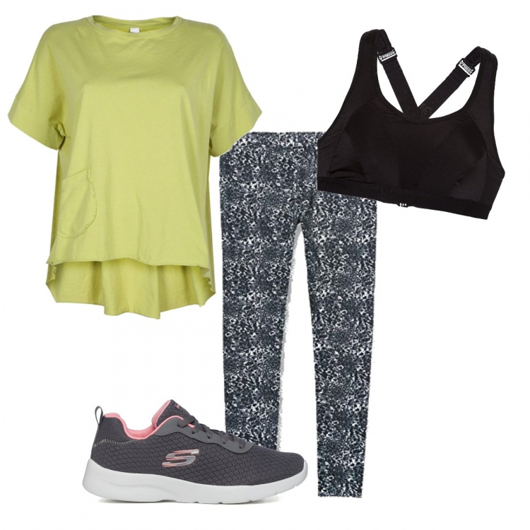 Outfit donna - Sport in vacanza oversize. Stile Sporty chic per Sport. Abbinamento con t-shirt, reggiseni, scarpe sportive, leggings.