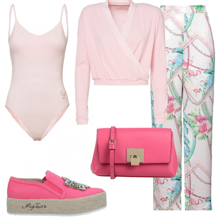 Outfit donna - I pantaloni a fantasia. Stile Casual chic per Tutti i giorni. Abbinamento con sneakers, pantaloni, borse a tracolla, top, body.