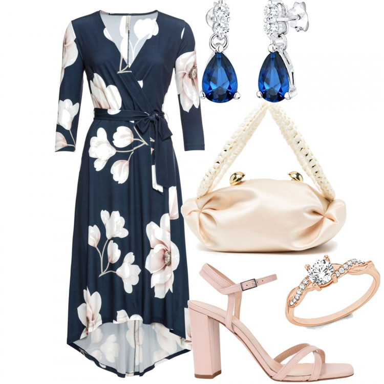 Outfit donna - Il lungo facile da portare. Stile Casual chic per Cerimonia. Abbinamento con vestiti lunghi, sandali col tacco, borse tote, anelli, orecchini.