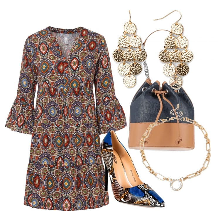 Outfit donna - In città. Stile Casual chic per Tutti i giorni. Abbinamento con vestiti corti, orecchini, borse a mano, décolleté, collane.