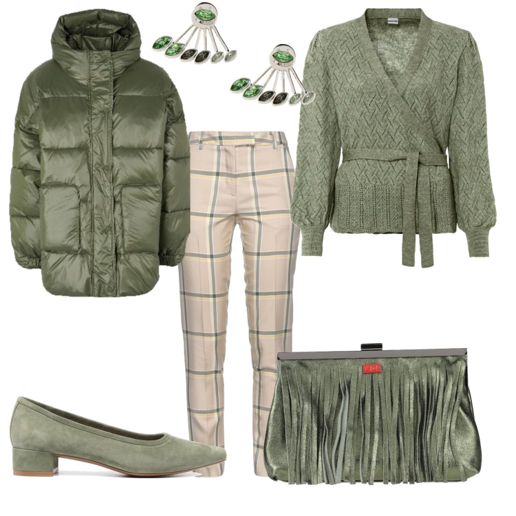 Outfit donna - Pantalone beige golfino verde chiaro. Stile Trendy per Tutti i giorni. Abbinamento con maglieria, pantaloni, borse a mano, piumini, orecchini, décolleté.