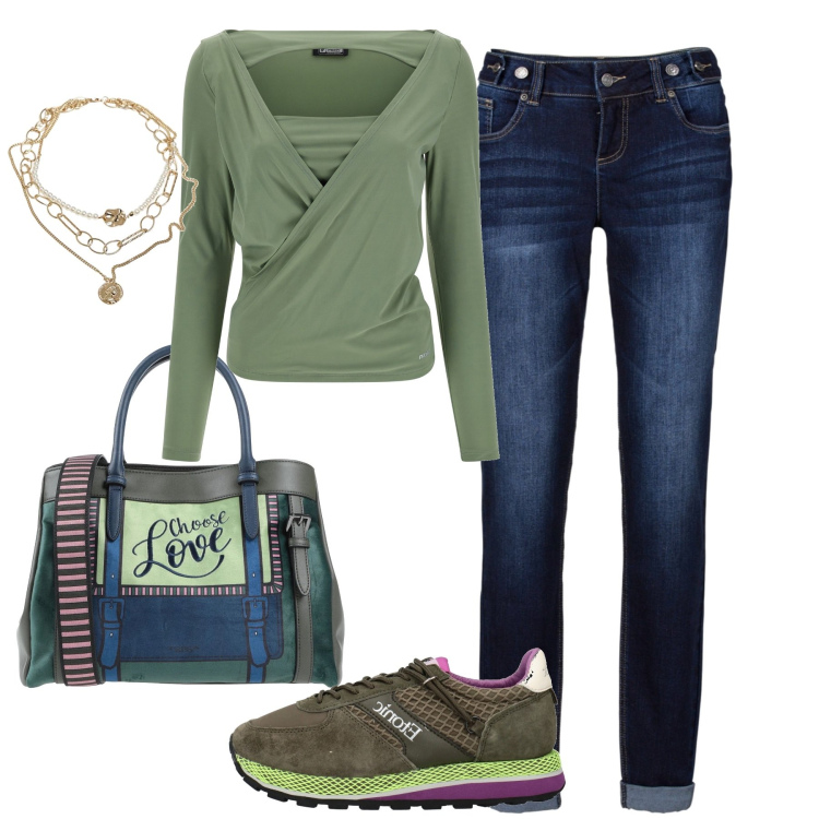Outfit donna - La maglia Freddy. Stile Sporty chic per Tutti i giorni. Abbinamento con jeans boyfriend, sneakers, borse a mano, maglieria, ciondoli.