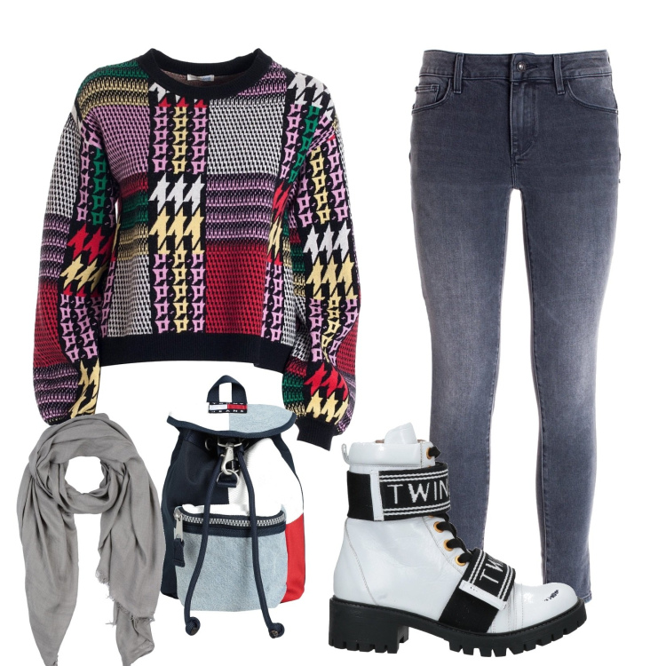Outfit donna - Cool. Stile Urban per Tutti i giorni. Abbinamento con stivaletti, sciarpe, zaini, maglieria, jeans skinny.
