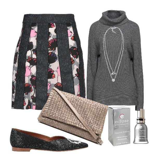 Outfit donna - Gonna e pullover in semplicità. Stile Bon Ton per Tutti i giorni. Abbinamento con minigonne, maglieria, ballerine, borse a spalla, smalti, ciondoli.