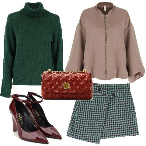 Outfit donna - Imperial - Black Friday 2022. Stile Glamour per Serata fuori. Abbinamento con borse a tracolla, maglieria, gonne, giacche, décolleté.
