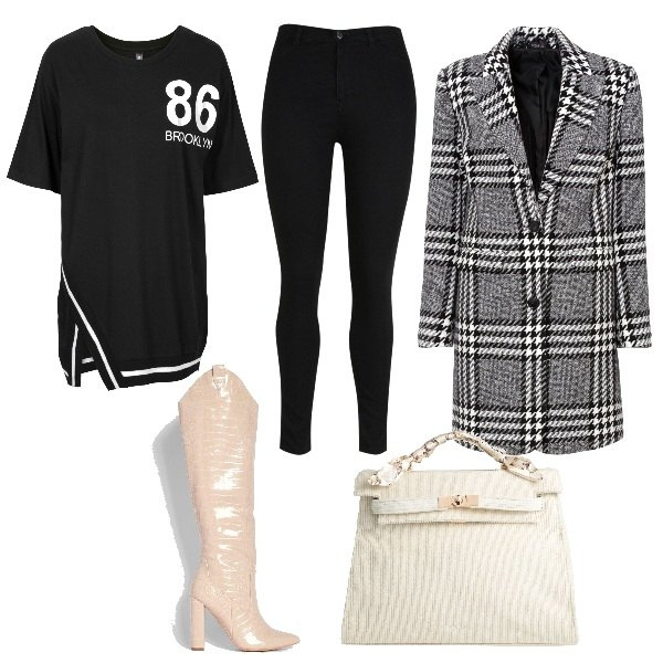 Outfit femme - Un grand tee shirt. Style Bon Ton pour Tous les jours. Assortir avec t-shirts, manteaux, jean skinny, sacs à main, bottines texanes.