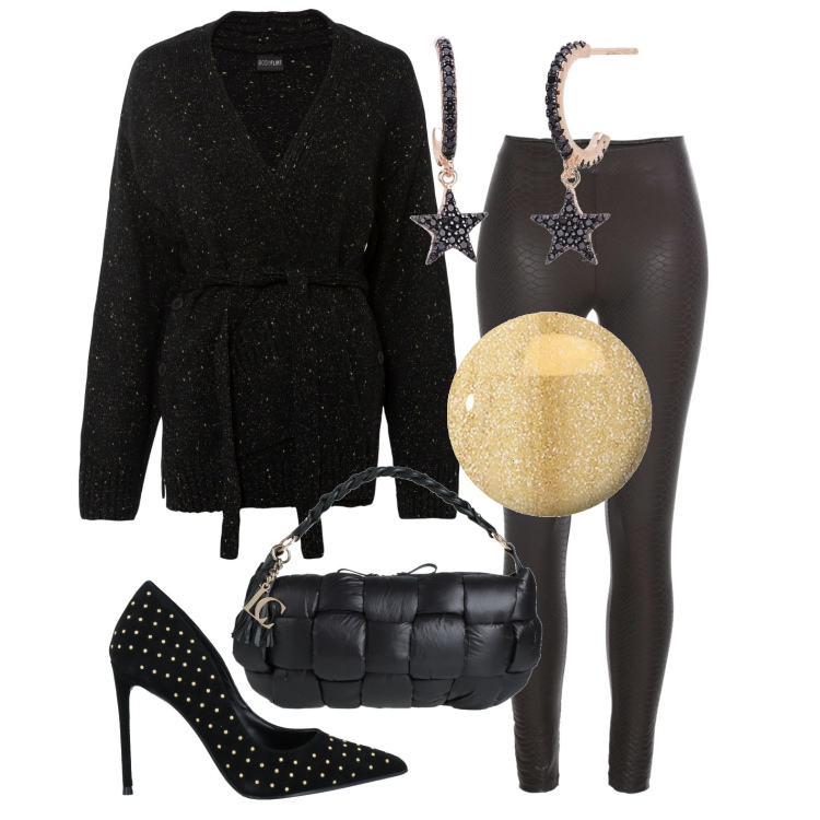 Outfit donna - Toral black. Stile Casual per Serata fuori. Abbinamento con cardigans, treggings, décolleté, borse a mano, orecchini, smalti.