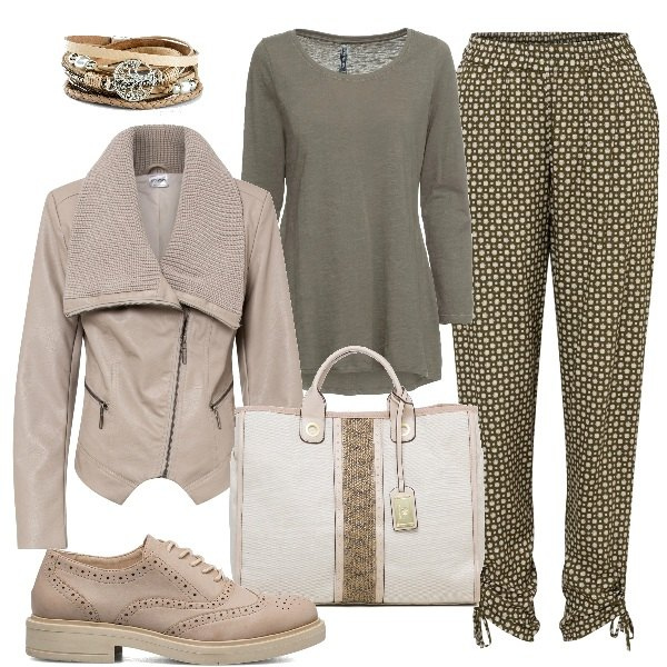 Outfit donna - Plus size low cost. Stile Casual per Tutti i giorni. Abbinamento con maglieria, braccialetti, pantaloni, giacche, borse a mano, scarpe stringate.