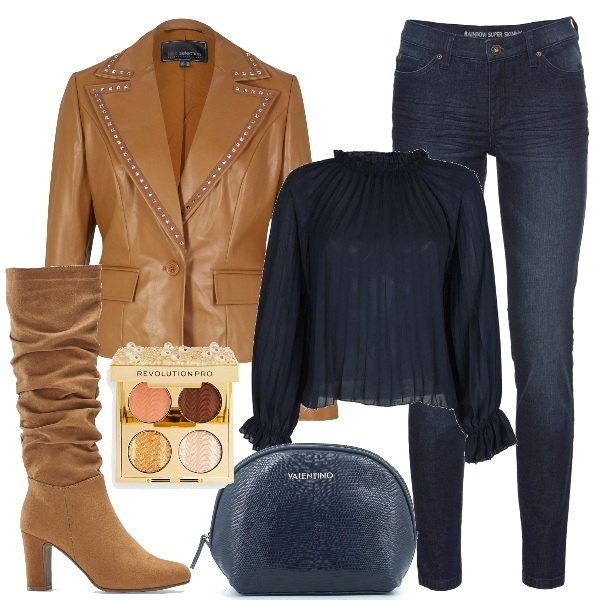 Outfit donna - Plus size: skinny e stivali. Stile Trendy per Serata fuori. Abbinamento con jeans skinny, blazer, stivali, bluse, pochette, ombretti.