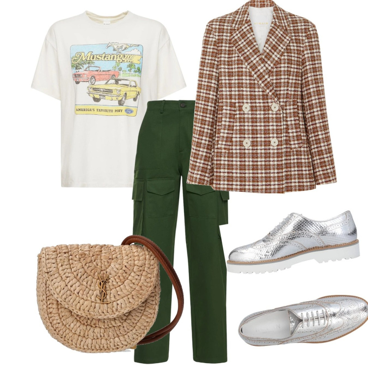 Outfit donna - Cargo. Stile Urban per Tutti i giorni. Abbinamento con scarpe stringate, blazer, pantaloni cargo, t-shirt, borse a spalla.