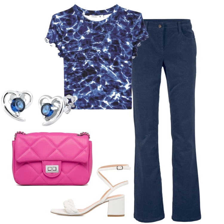 Outfit donna - In città. Stile Casual per Tutti i giorni. Abbinamento con pantaloni, t-shirt, sandali in pelle, borse a tracolla, orecchini.