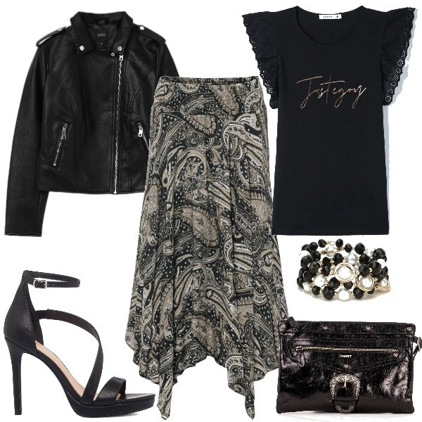 Outfit donna - Aperitivo curvy low cost. Stile Trendy per Serata fuori. Abbinamento con gonne longuette, t-shirt, pochette, giacche, braccialetti, sandali in pelle.