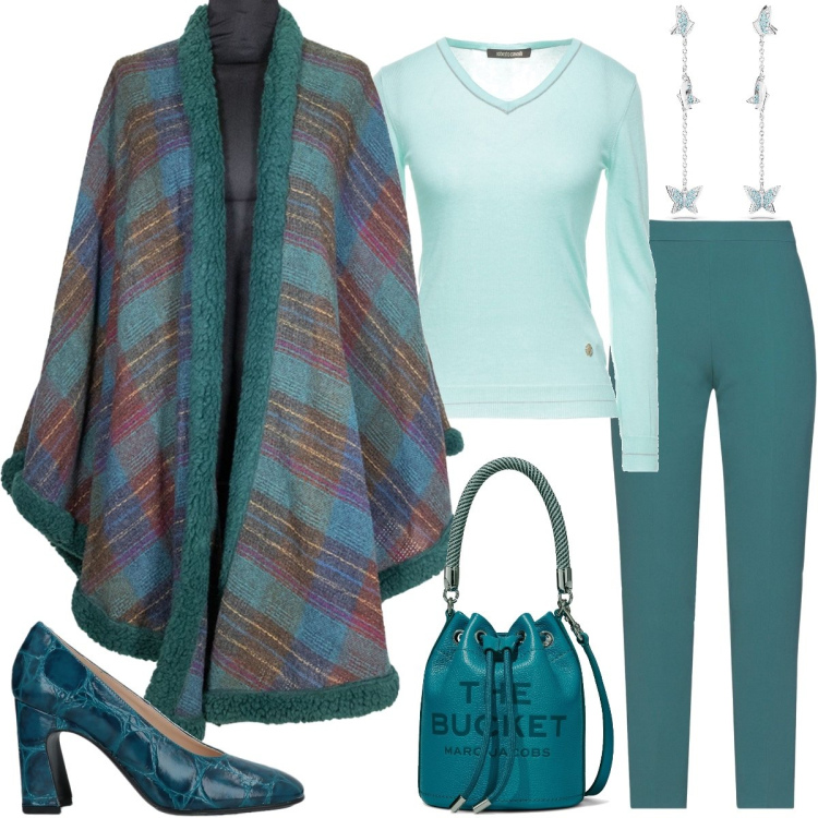 Outfit donna - Petrolio. Stile Casual chic per Tutti i giorni. Abbinamento con décolleté, pantaloni, vestiti, pullovers, orecchini, borse a secchiello.