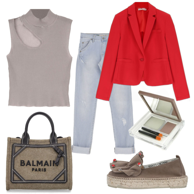 Outfit donna - Il top smanicato cut. Stile Basic per Tutti i giorni. Abbinamento con espadrillas, jeans slim fit, giacche, top, borse a mano, ombretti.