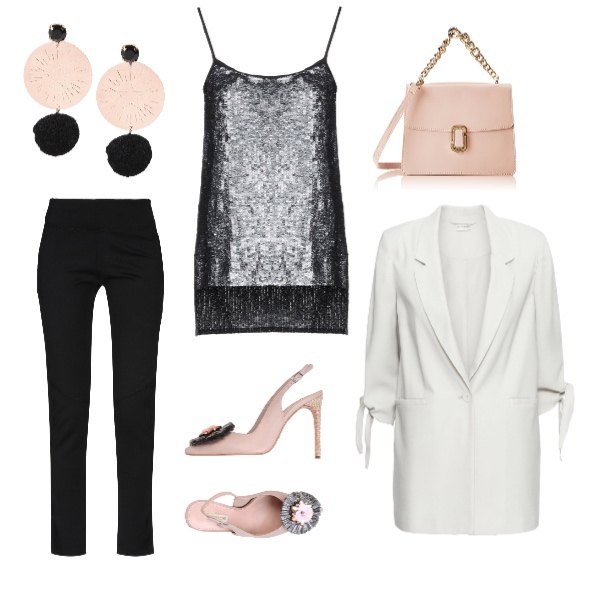 Outfit donna - 24 Hours. Stile Chic Abbinamento con blazer taglio dritto beige, top con paillettes collo tondo senza maniche in tulle tinta unita, pantalone tinta unita, décolleté contrasto con fibbia a punta tinta unita, orecchini con strass e farfallina in oro rosa, borsa a mano rosa.