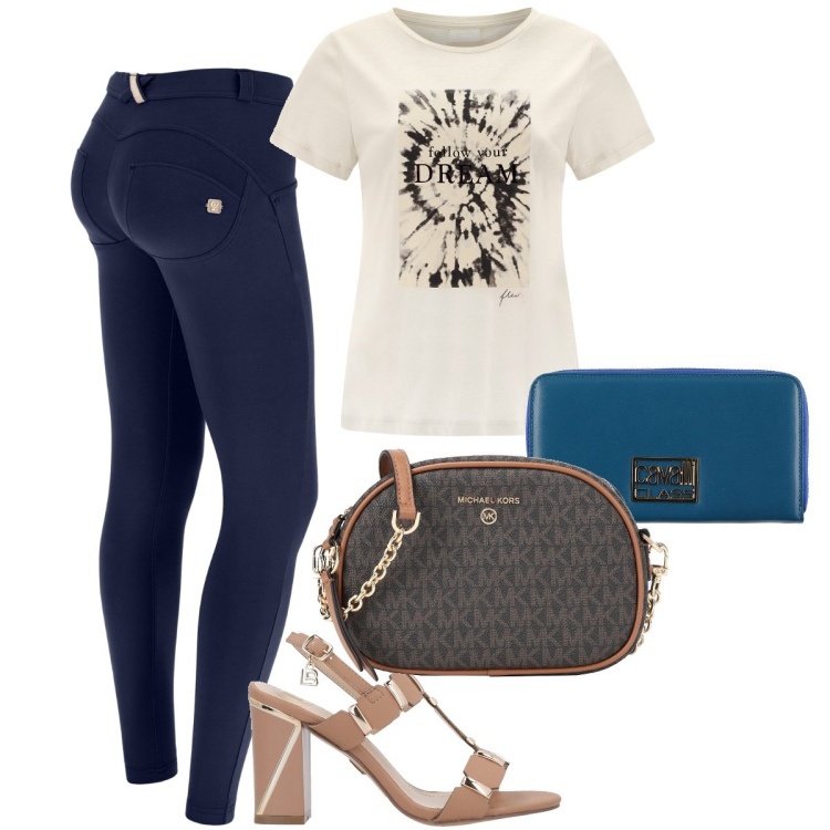Outfit donna - Estate con Freddy. Stile Sporty chic per Tutti i giorni. Abbinamento con borse a tracolla, sandali col tacco, portafogli, pantaloni skinny, t-shirt.