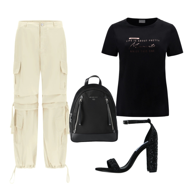 Outfit donna - Beige e nero (veg ok). Stile Sporty chic per Serata fuori. Abbinamento con zaini, sandali col tacco, pantaloni cargo, t-shirt.