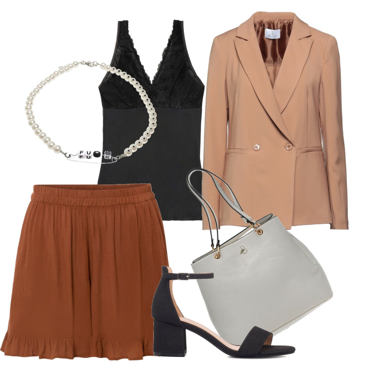 Outfit donna - Tabacco di sera. Stile Chic per Serata fuori. Abbinamento con top, shorts, blazer, sandali in pelle, borse a spalla, collane.
