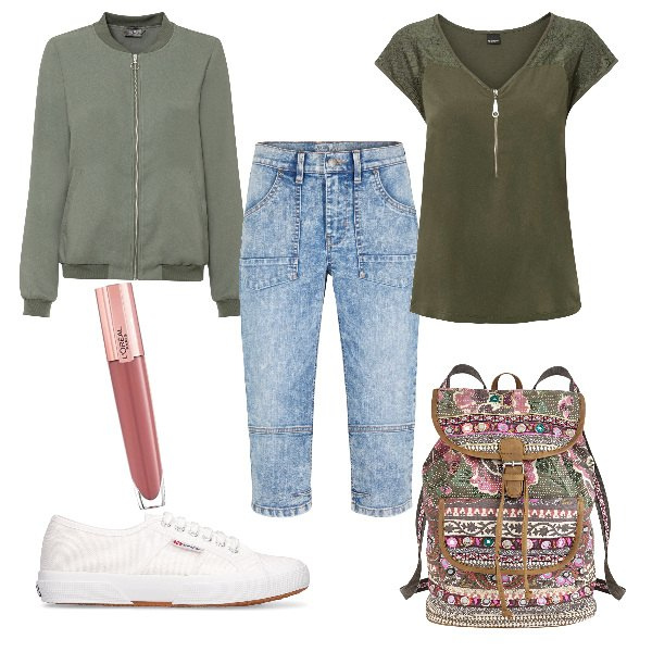 Outfit donna - Total look #1679026. Stile Basic per Scuola/Università. Abbinamento con t-shirt, bomber, pantaloni capri, zaini, sneakers, gloss.