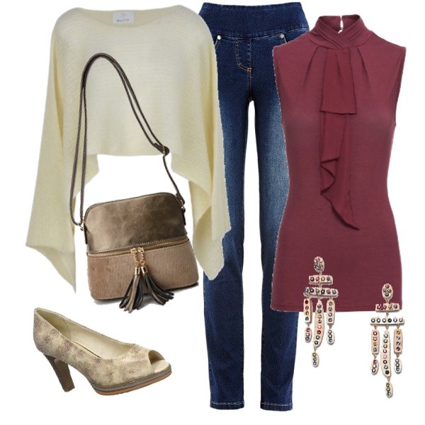 Outfit donna - Autunno alle porte. Stile Trendy per Ufficio. Abbinamento con jeans, top, cappotto in mohair, borsa a tracolla effetto metallizzato con zip e nappine argento, sandali open toe beige e crema, orecchini.