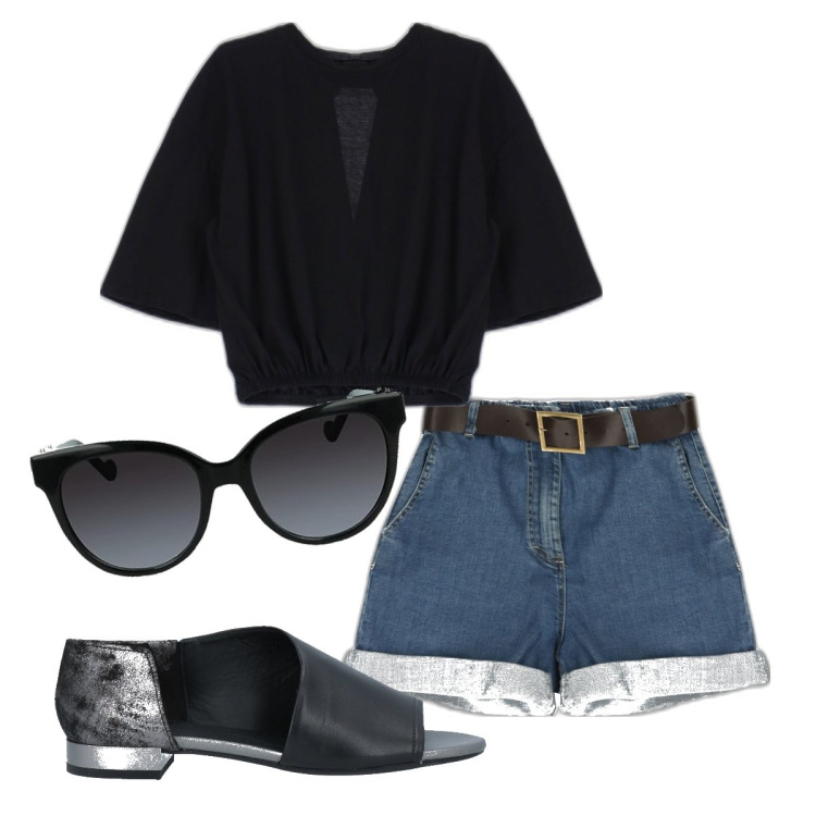 Outfit donna - Risvolto. Stile Casual per Tutti i giorni. Abbinamento con sandali in pelle, bermuda, t-shirt, occhiali da sole.