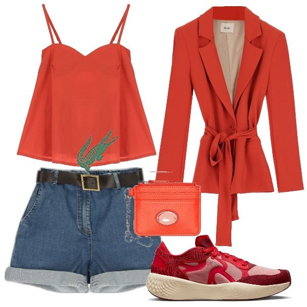 Outfit donna - Prevalenza arancione. Stile Casual chic per Tutti i giorni. Abbinamento con bermuda, giacche, canottiere, sneakers, portafogli.