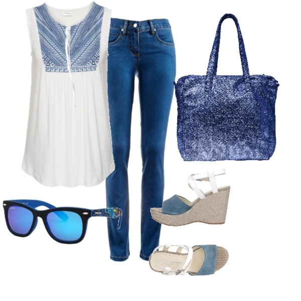 Outfit donna - La borsa che splende. Stile Trendy per Tutti i giorni. Abbinamento con jeans dritti, top fantasia con scollo e laccetti, shopping bag effetto metallizzato, sandali in pelle, occhiali da sole.
