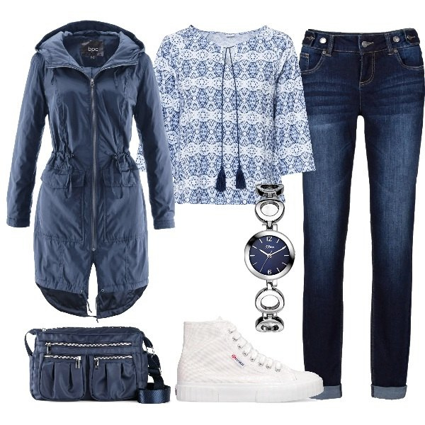 Outfit donna - Impeccabile con la pioggia. Stile Casual per Tutti i giorni. Abbinamento con jeans boyfriend, cappotti, maglieria, tute, sneakers alte, orologi.